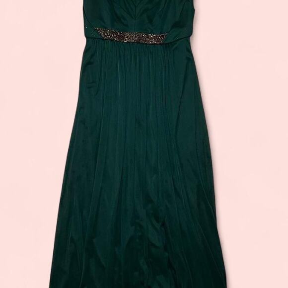 Green formal dress with beaded - Picture 1 of 8